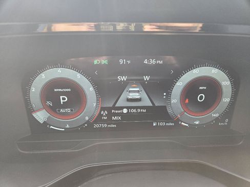 Used 2025 Nissan Pathfinder Platinum AWD/4WD image 18