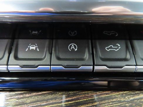 Used 2024 GMC Sierra 1500 Elevation w/ LPO, Elevation Black Package image 51