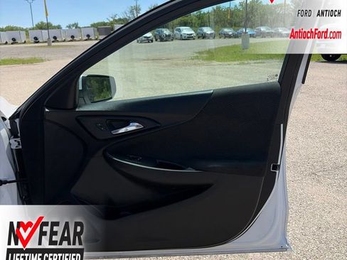 Used 2022 Chevrolet Malibu LT FWD image 38