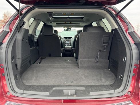 Used 2017 Chevrolet Traverse Premier image 6