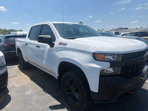 Used 2019 Chevrolet Silverado 1500 Custom Trail Boss w/ Custom Convenience Package AWD/4WD image 8