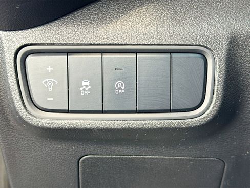 Used 2023 Kia Soul LX w/ Option Group 015 FWD image 33