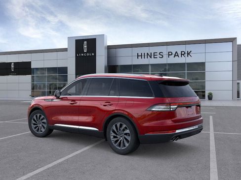 New 2026 Lincoln Aviator AWD image 4