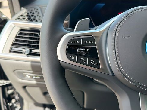 New 2026 BMW X5 xDrive50e w/ Executive Package image 38