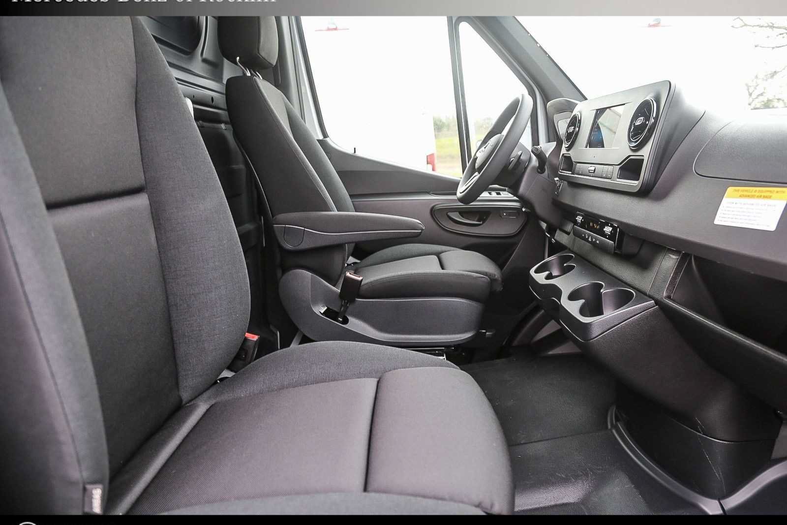 New 2024 Mercedes-Benz Sprinter 2500 image 16