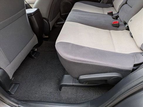 Used 2013 Toyota RAV4 XLE image 17