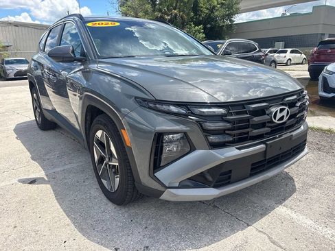 Used 2025 Hyundai Tucson SEL FWD image 1