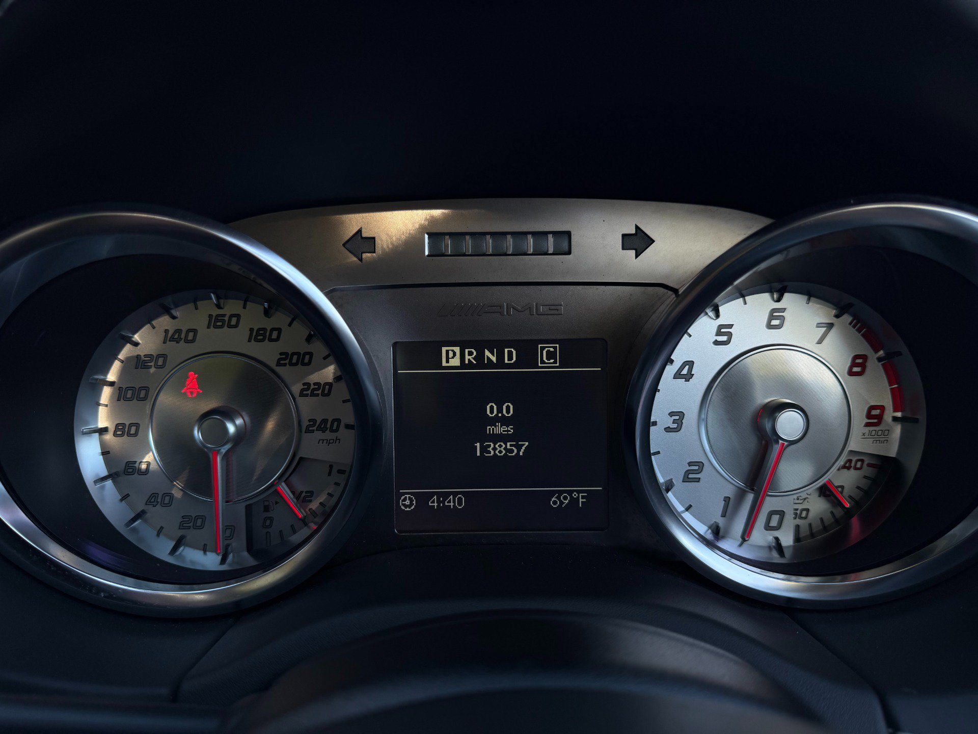 Used 2012 Mercedes-Benz SLS AMG Roadster image 40
