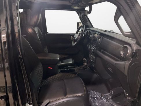 Used 2023 Jeep Wrangler Unlimited Sahara image 15