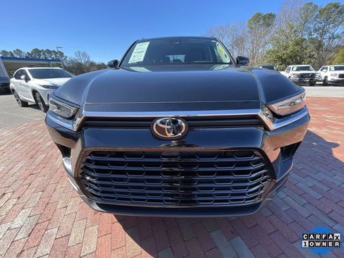 Used 2025 Toyota Grand Highlander AWD image 24