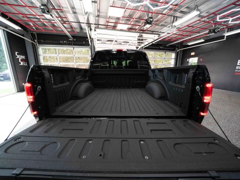 Used 2018 Ford F150 XLT w/ Equipment Group 302A Luxury AWD/4WD image 27
