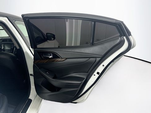 Used 2017 Nissan Maxima Platinum FWD image 30