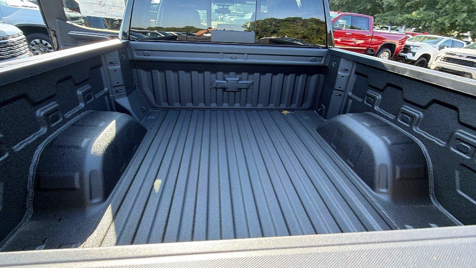 New 2026 Chevrolet Silverado 1500 RST w/ RST All Star Premium Package AWD/4WD image 10