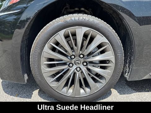 Used 2018 Lexus LS 500 AWD w/ Interior Upgrade Package image 11