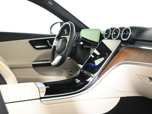 Certified 2025 Mercedes-Benz C 300 4MATIC Sedan image 32