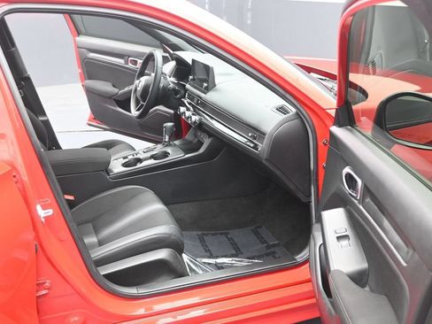 Used 2025 Honda Civic Sport image 15