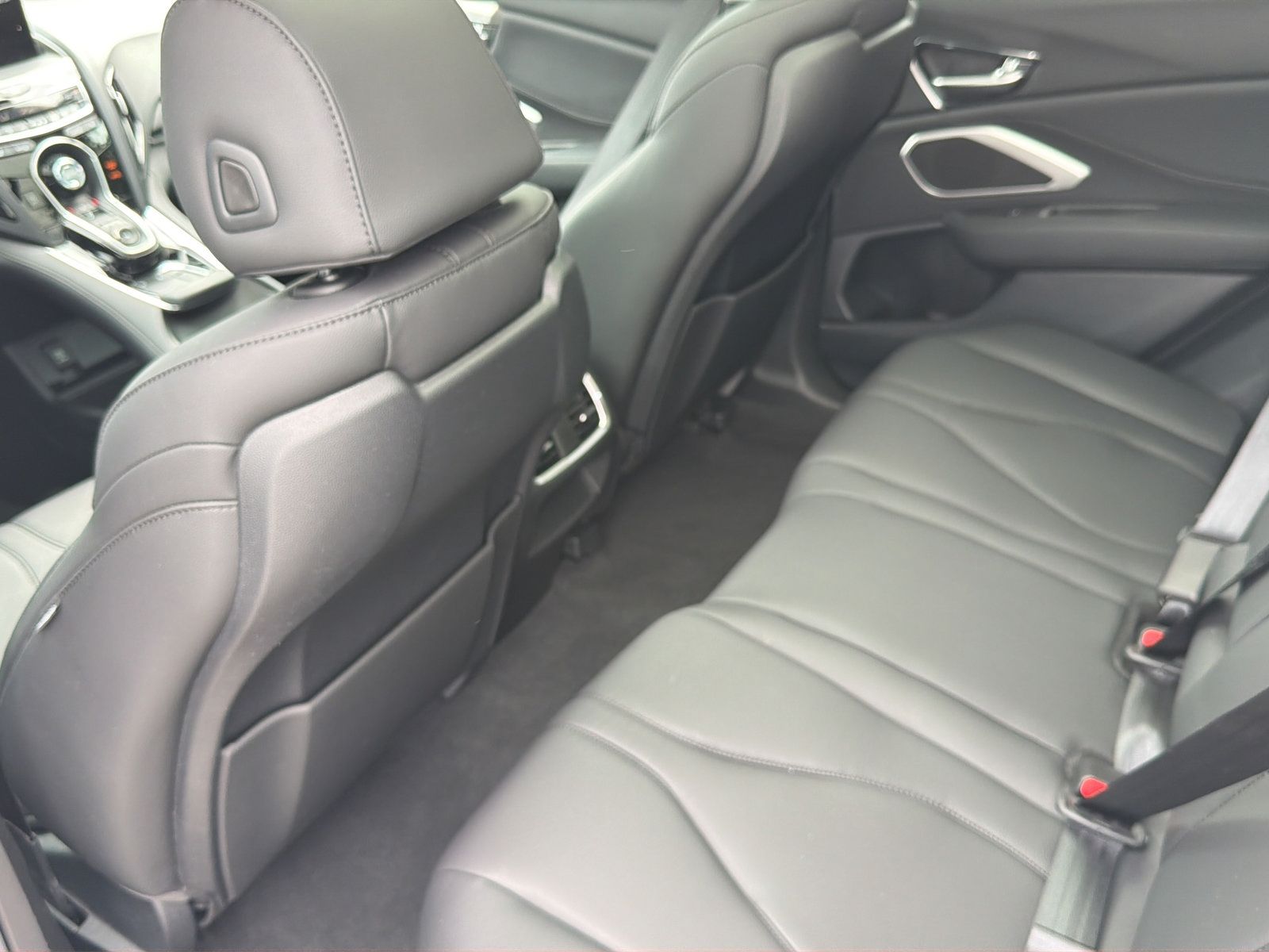Used 2024 Acura RDX SH-AWD image 36