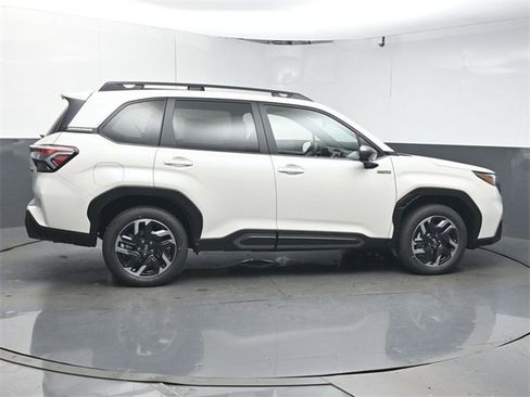 New 2025 Subaru Forester Limited image 8