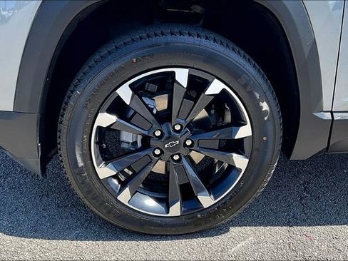 Used 2026 Chevrolet Equinox RS w/ Convenience Package III image 28