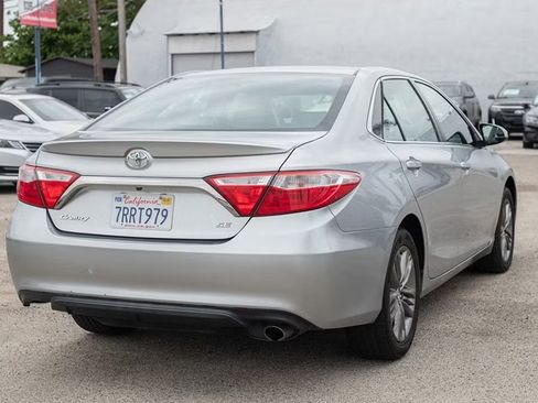 Used 2016 Toyota Camry SE FWD image 7