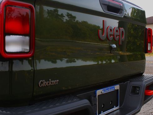 Used 2022 Jeep Gladiator Mojave image 13