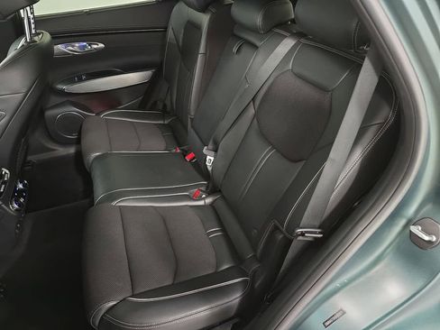 Used 2024 Genesis GV70 2.5T w/ Sport Prestige Package AWD/4WD image 26