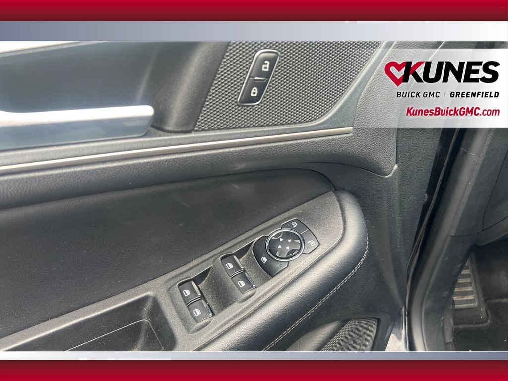 Used 2024 Ford Edge SEL AWD/4WD image 14
