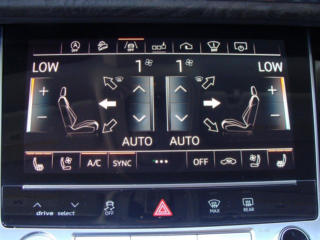 Used 2019 Audi Q8 Prestige AWD/4WD image 28