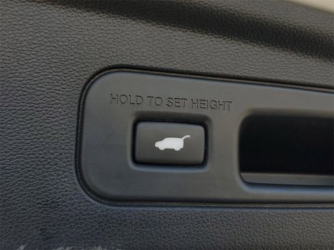 Certified 2023 Acura MDX FWD w/ Technology Package image 10