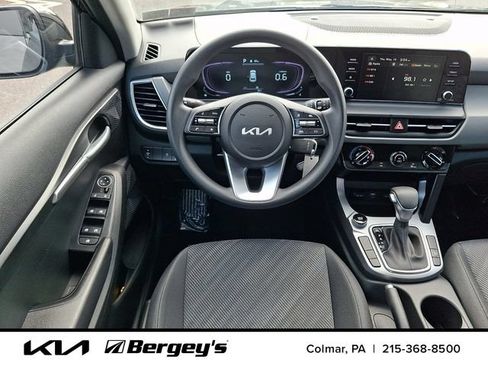 Certified 2026 Kia Seltos LX FWD image 14