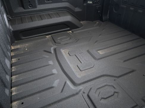 New 2025 GMC Hummer EV 2X image 16