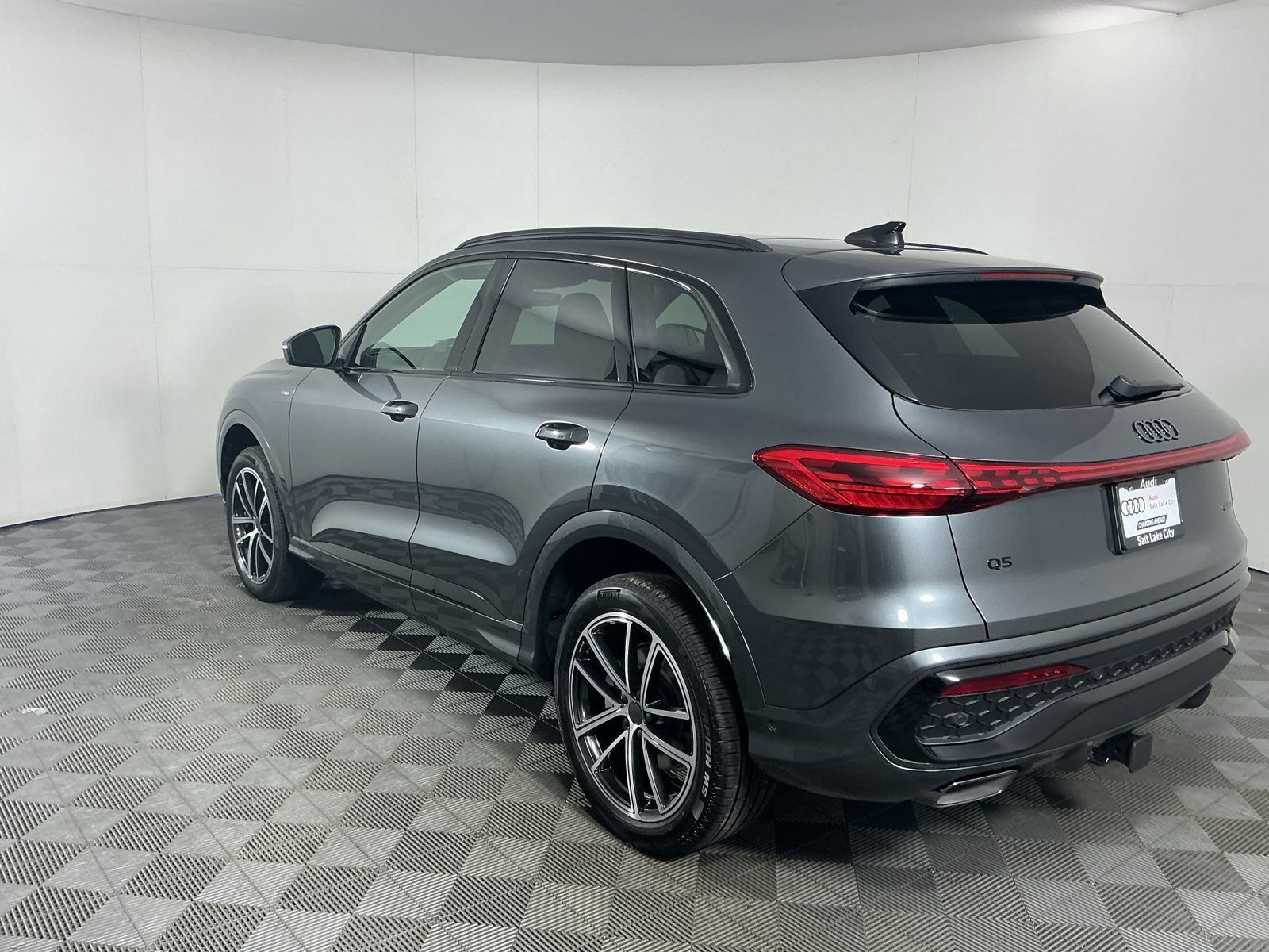 New 2026 Audi Q5 Premium Plus AWD/4WD image 7
