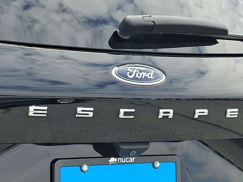 Used 2022 Ford Escape SEL w/ Technology Package AWD/4WD image 29