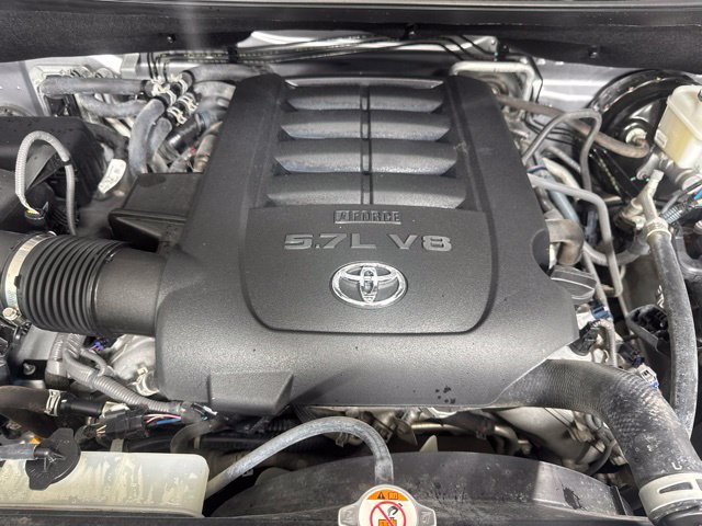 Used 2019 Toyota Sequoia SR5 AWD/4WD image 9