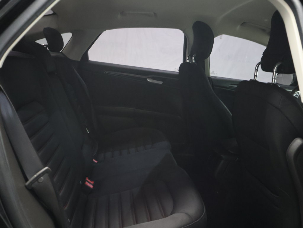 Used 2013 Ford Fusion SE FWD image 12
