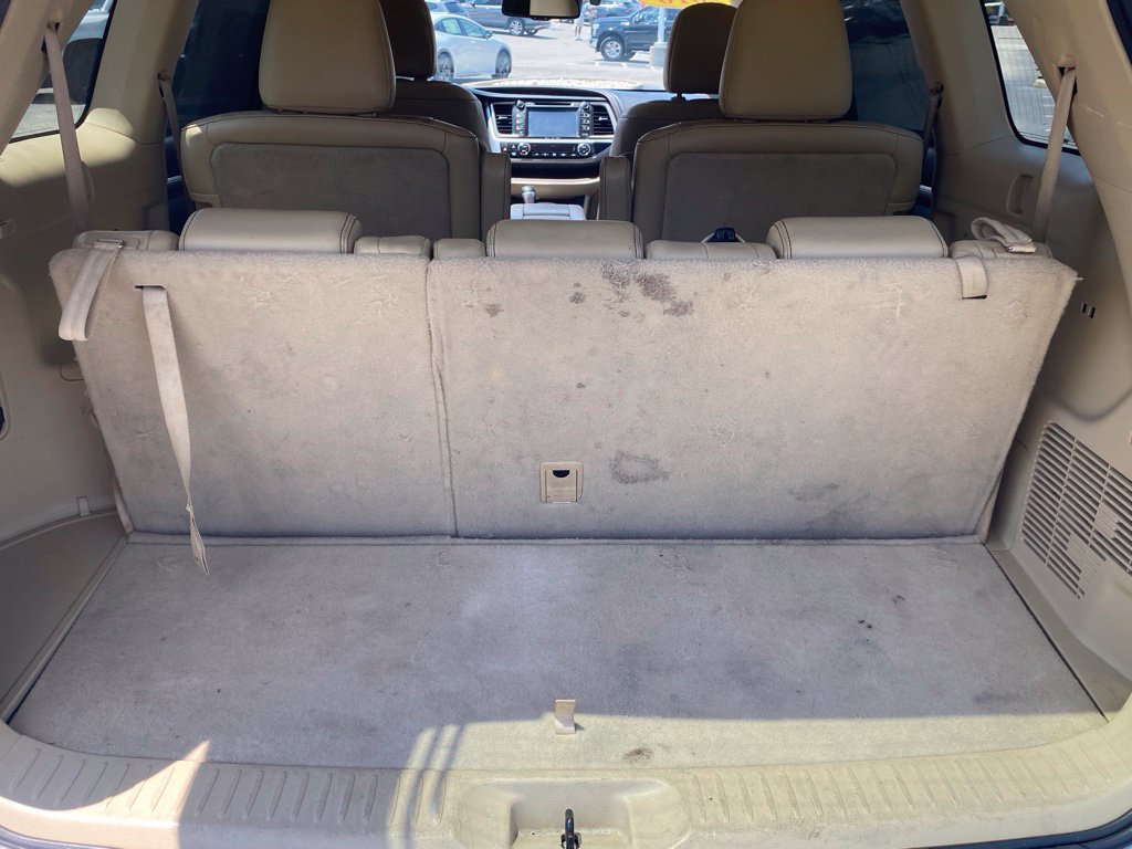 Used 2016 Toyota Highlander Limited Platinum FWD image 12
