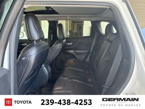 Used 2019 Jeep Cherokee Limited w/ Trailer Tow Group image 19
