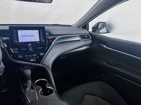 Used 2024 Toyota Camry LE FWD image 20