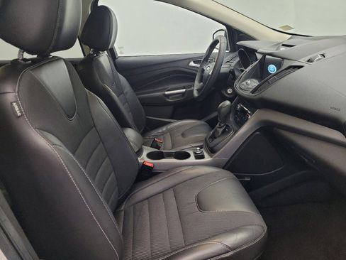 Used 2016 Ford Escape SE w/ SE Chrome Package image 21