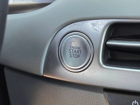 Used 2024 Hyundai Palisade SEL FWD image 20