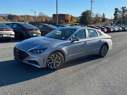 Used 2023 Hyundai Sonata SEL w/ Convenience Package