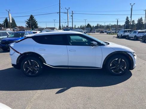 New 2025 Kia EV6 Wind AWD/4WD image 4