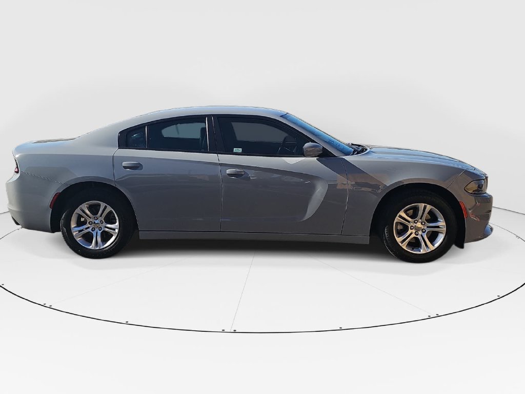 Used 2021 Dodge Charger SXT w/ Leather Interior Group RWD image 2