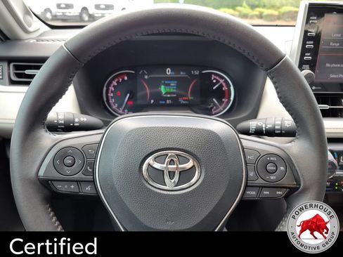 Used 2022 Toyota RAV4 Limited FWD image 34