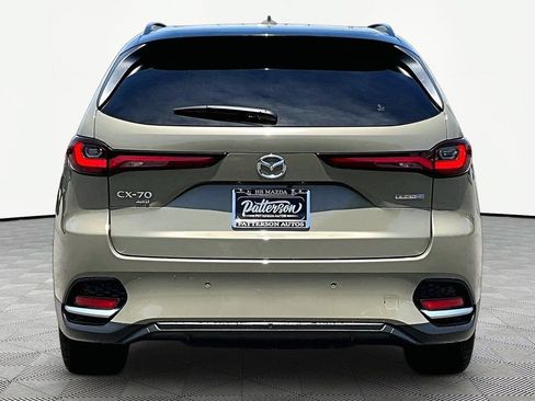 Certified 2025 MAZDA CX-70 Plug-In Hybrid w/ Premium Pkg AWD/4WD image 4