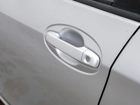 Used 2014 Toyota Yaris LE image 35