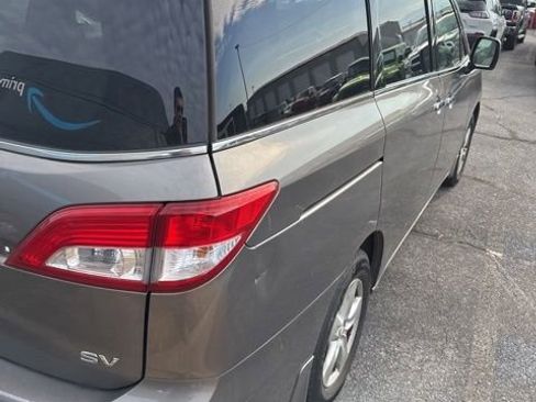 Used 2015 Nissan Quest SV image 18