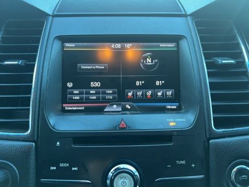 Used 2013 Ford Taurus Limited image 26