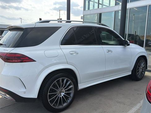Used 2024 Mercedes-Benz GLE 350 4MATIC image 4