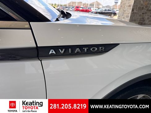 Used 2020 Lincoln Aviator Reserve w/ Equipment Group 202A AWD/4WD image 9